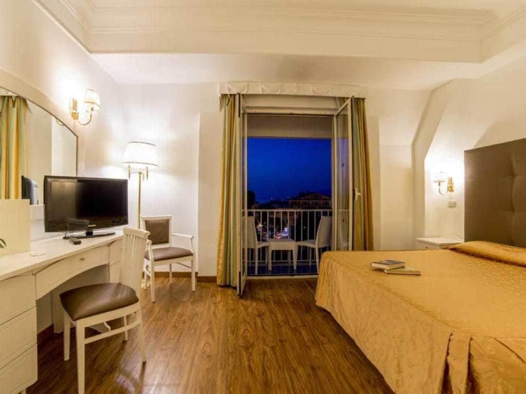 סן אנג'לו Grand Hotel Parco Del Sole מראה חיצוני תמונה